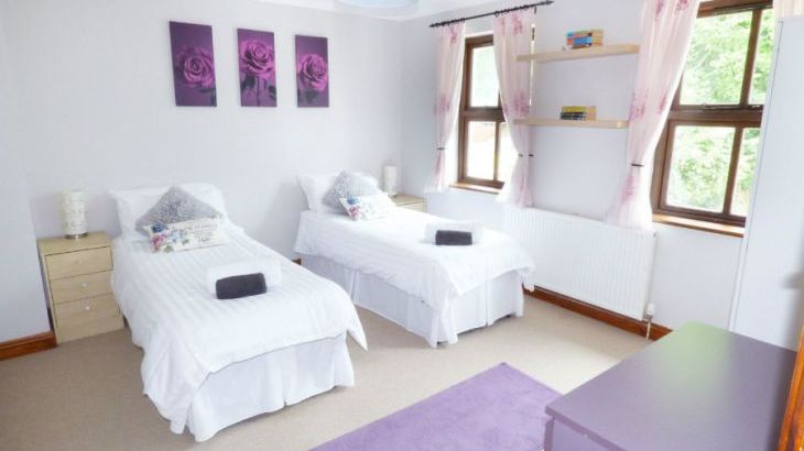 Dyffryn House, Kidwelly, South Wales , sleeps 12, Photo 20 Dyffryn House, Kidwelly, South Wales , sleeps 12, Photo 20