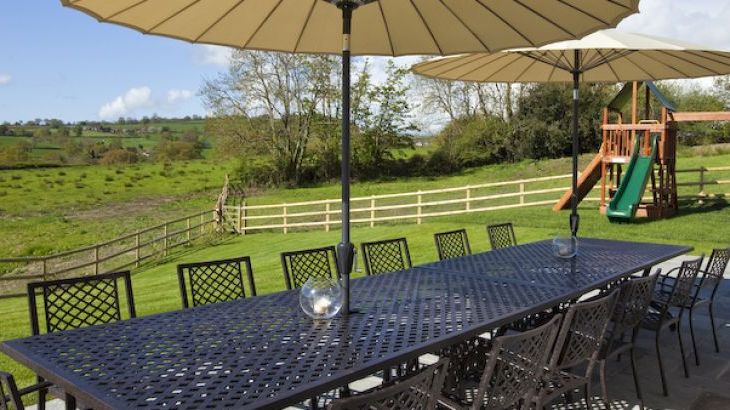 Holemoor Stables, sleeps 18, Photo 12 Holemoor Stables, sleeps 18, Photo 12