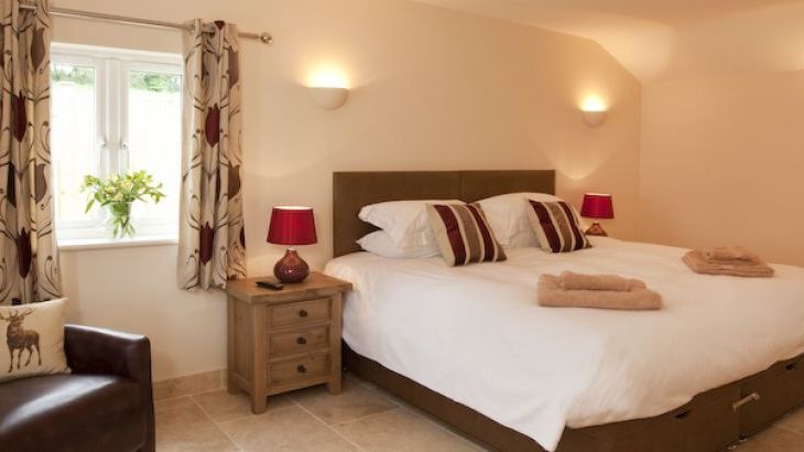 Holemoor Stables, sleeps 18, Photo 9 Holemoor Stables, sleeps 18, Photo 9