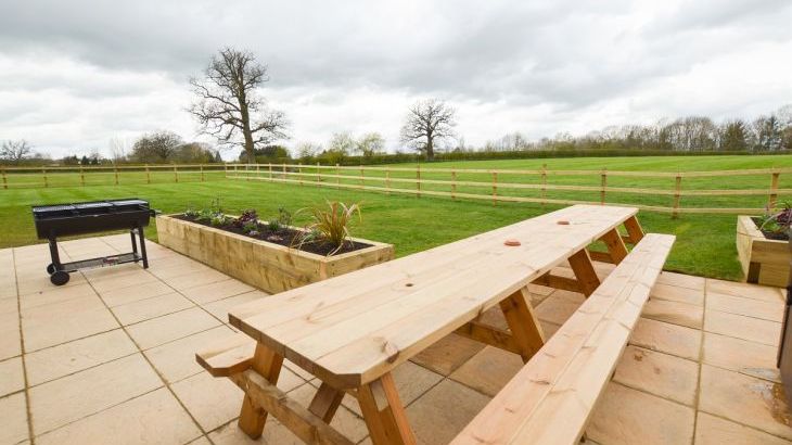 The Cotswold Manor Court with Hot Tub - Photo 18