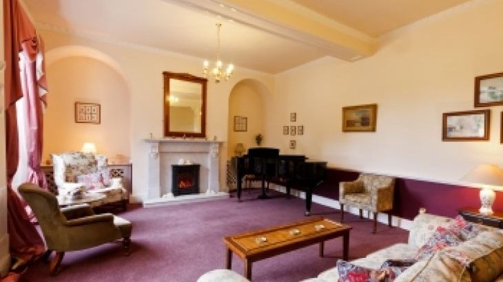 Skendleby Hall, sleeps  26,  Photo 4