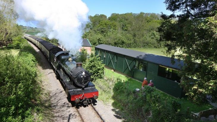 The Railway Carriage - Main Photo