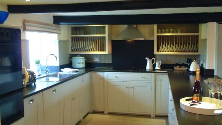 Tincleton Lodge - sleeps 10 - Photo 3