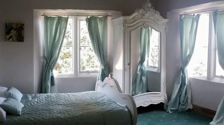 The Gothic Mansion, sleeps  50,  Photo 15