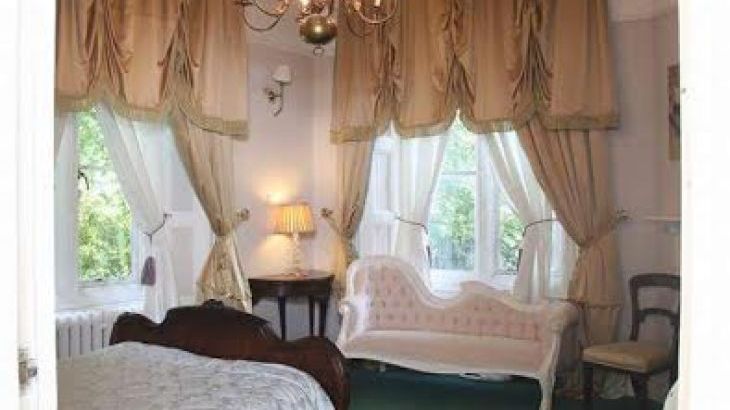 The Gothic Mansion, sleeps  50,  Photo 13