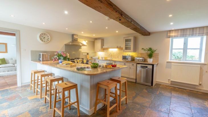 The Long Barn, sleeps 12, Photo 16 The Long Barn, sleeps 12, Photo 16