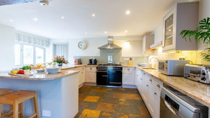 The Long Barn, sleeps 12, Photo 17 The Long Barn, sleeps 12, Photo 17