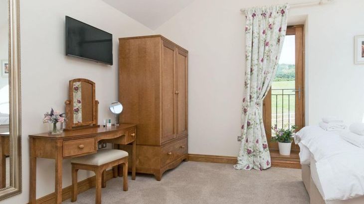 Foxhill Lodge, sleeps  10,  Photo 9