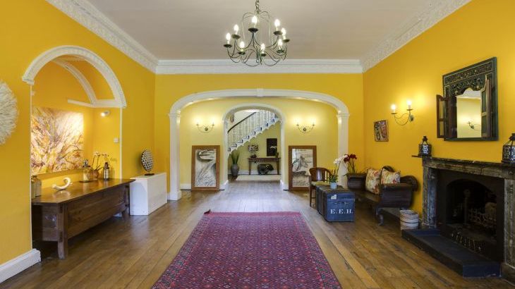 Glansevin Mansion, sleeps  58,  Photo 4