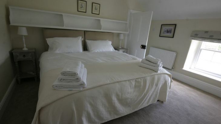 Kirkandrews House , sleeps  15,  Photo 11