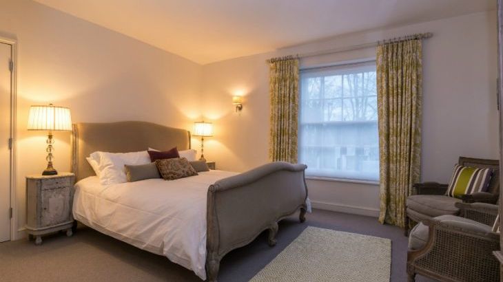 Allington Court, sleeps 21, Photo 10 Allington Court, sleeps 21, Photo 10