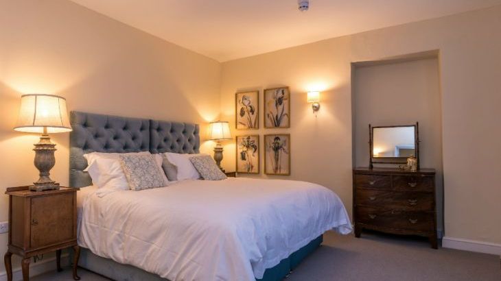 Allington Court, sleeps 21, Photo 11 Allington Court, sleeps 21, Photo 11