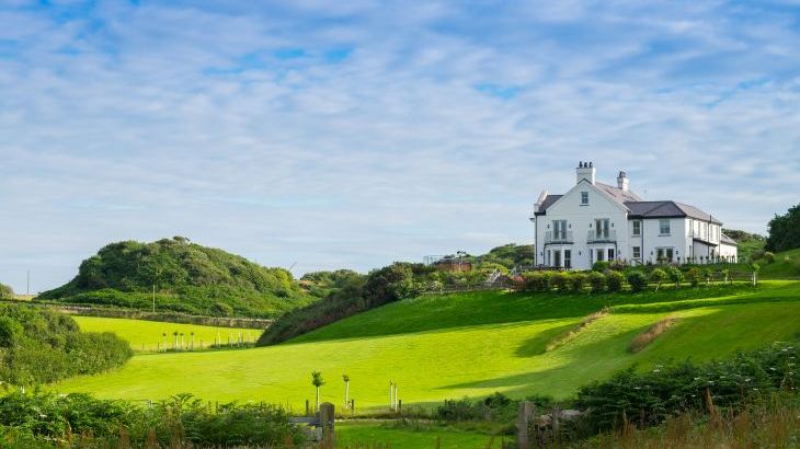 Llanlliana Coastal Retreat, sleeps  21,  Photo 15