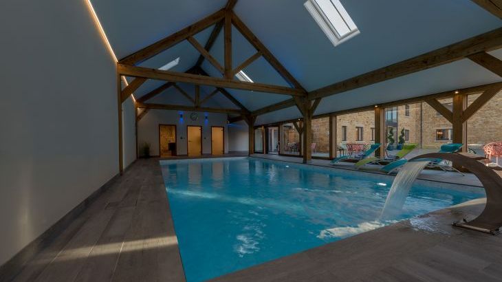 Large group accommodation with a swimming pool   in South West, West Country