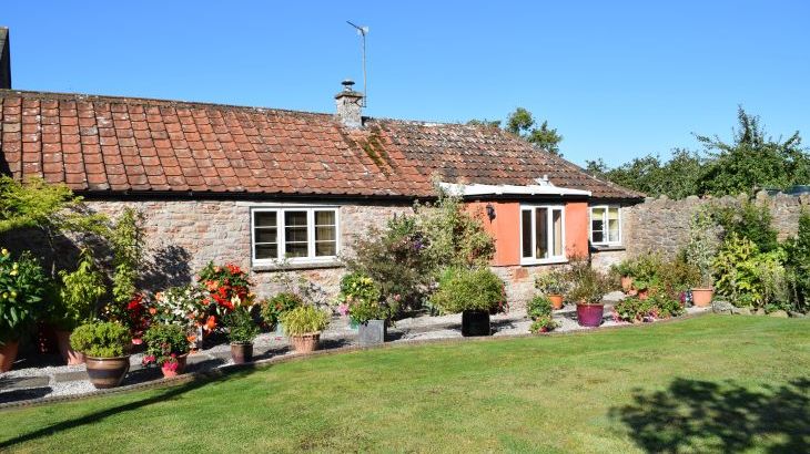 Cider Barrel Cottage - Main Photo