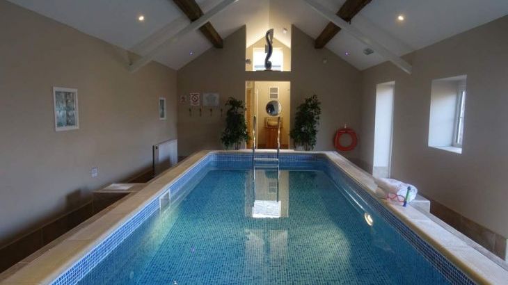 James Parlour - 5 Star with Swimming Pool & Sports Area - Photo 1