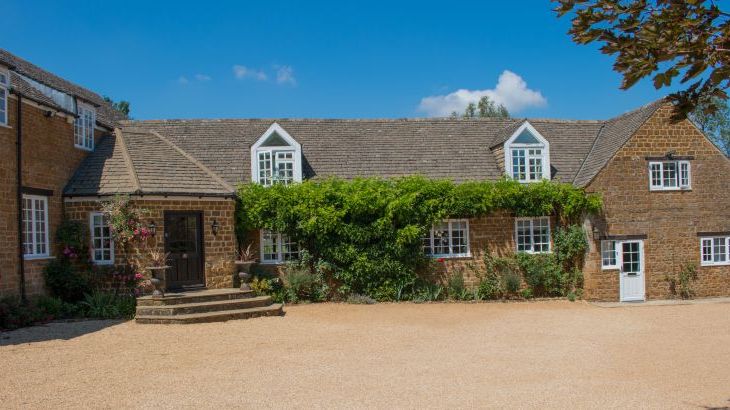 Beggars Barn - Photo 3