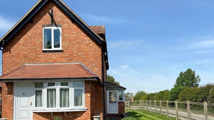 Holiday homes with a pool   in West Midlands, Shakespeare Country