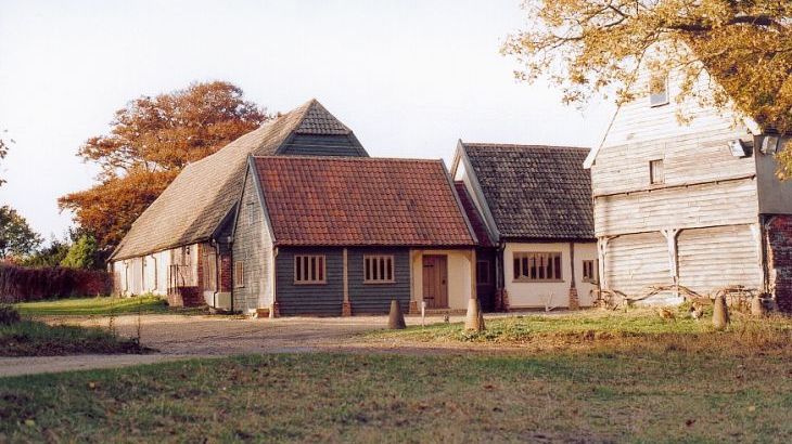 Tudor Barn, sleeps  25,  Photo 5