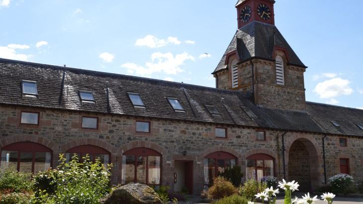 Cottage with pool for couples   in Highlands and Islands