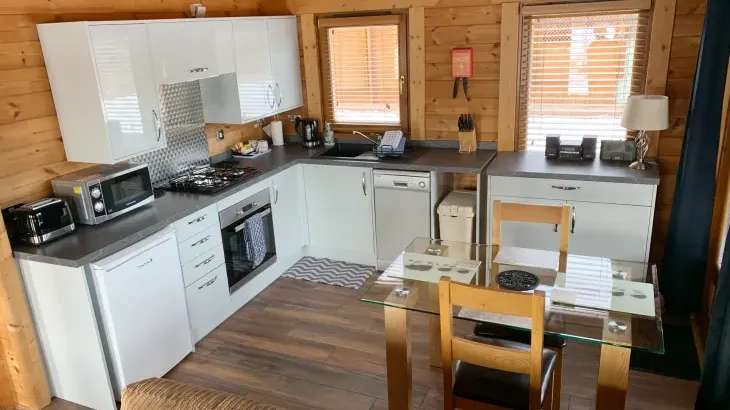 Bluebell Lodge - Photo 1