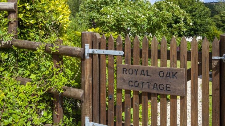 Royal Oak Cottage - Photo 1
