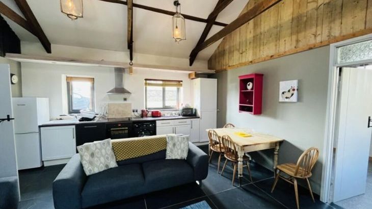 Cottage with pool for couples   in NORTH CORNWALL, West Country