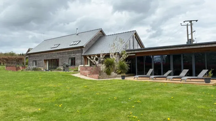 The Barn - Photo 18