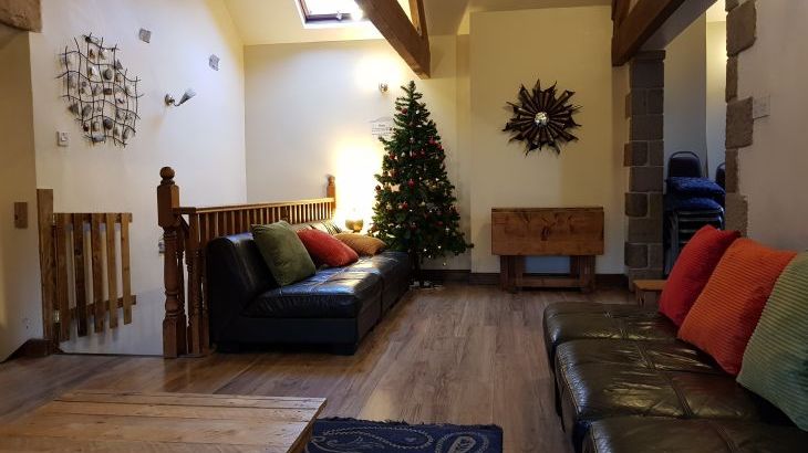 'COURTYARD BARN' - in the Peak District National Park, sleeps 20, Photo 6 'COURTYARD BARN' - in the Peak District National Park, sleeps 20, Photo 6