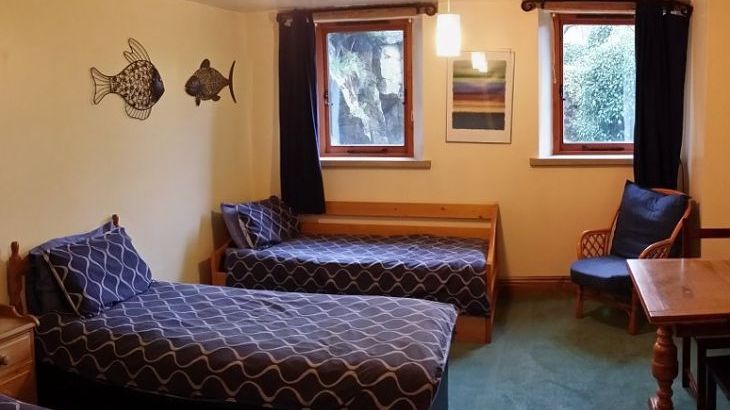 'COURTYARD BARN' - in the Peak District National Park, sleeps 20, Photo 12 'COURTYARD BARN' - in the Peak District National Park, sleeps 20, Photo 12