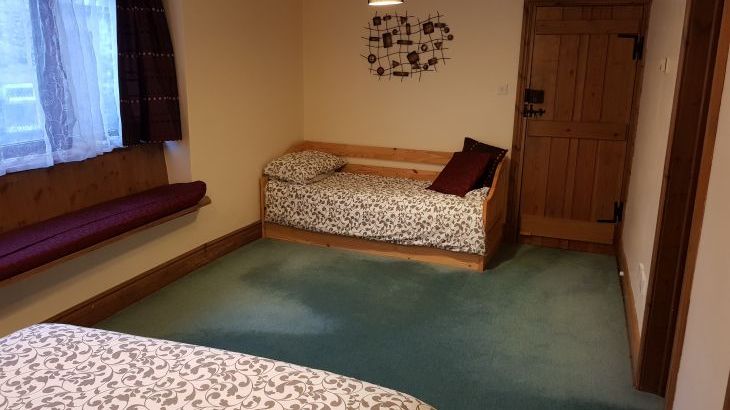 'COURTYARD BARN' - in the Peak District National Park, sleeps 20, Photo 11 'COURTYARD BARN' - in the Peak District National Park, sleeps 20, Photo 11