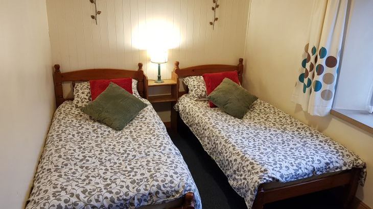 'COURTYARD BARN' - in the Peak District National Park, sleeps 20, Photo 15 'COURTYARD BARN' - in the Peak District National Park, sleeps 20, Photo 15