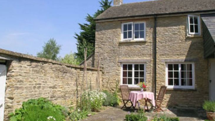 Dairy Cottage (Cotswolds)