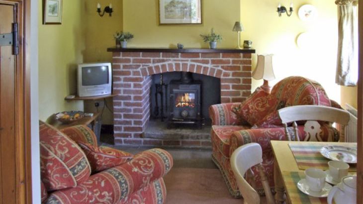 Church Barn Countryside Cottage, Fenny Bentley, Peak District  - Photo 1