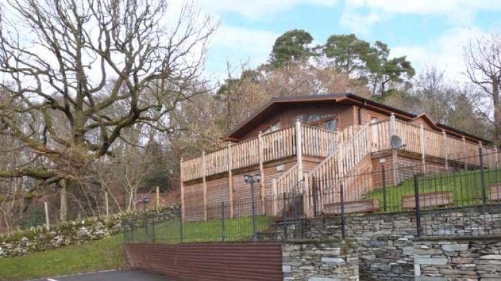 Log cabin holidays plus swimming pool   in 