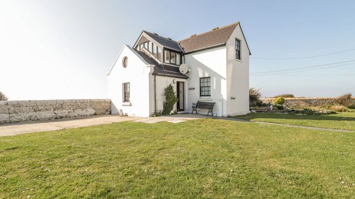 Branscombe Lodge at Old Higher Lighthouse