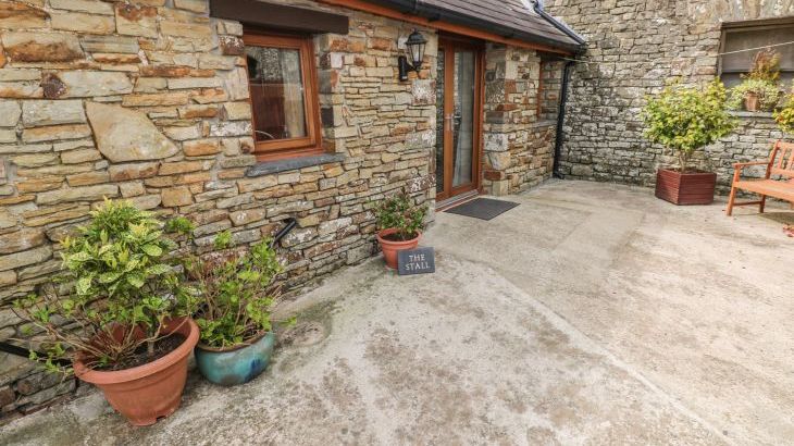 The Stall Pet-Friendly Cottage, South Wales 