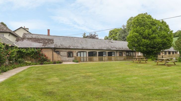 The Old Stables Barn Conversion - Photo 18