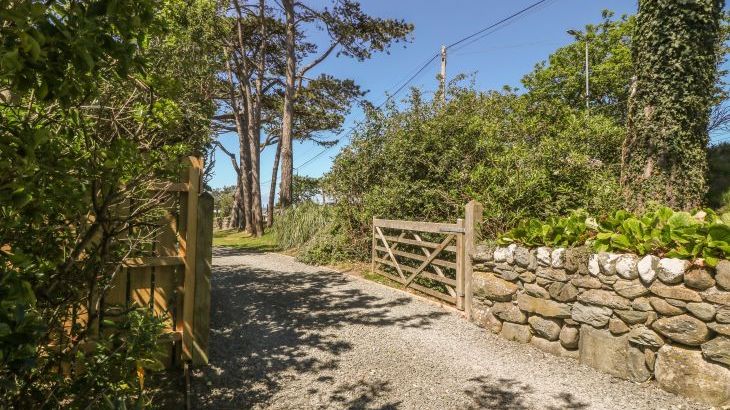 Tyddyn Goronwy Beach Cottage, Talybont, North Wales  - Photo 45