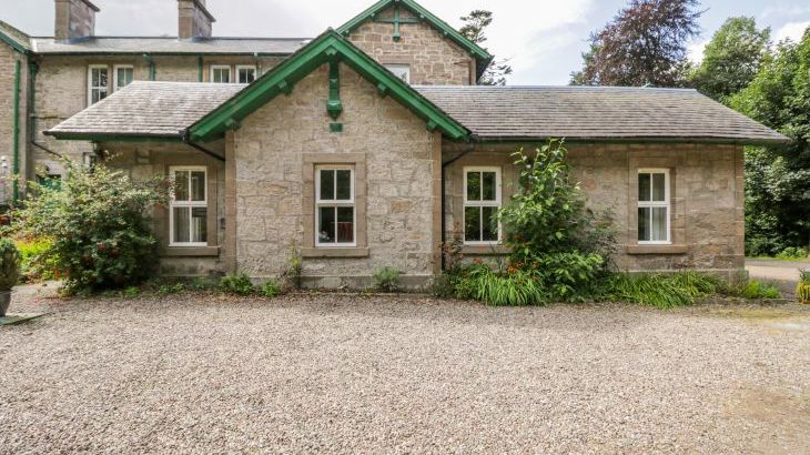 Courtyard Family Cottage, Forfar, Central Scotland  - Photo 17