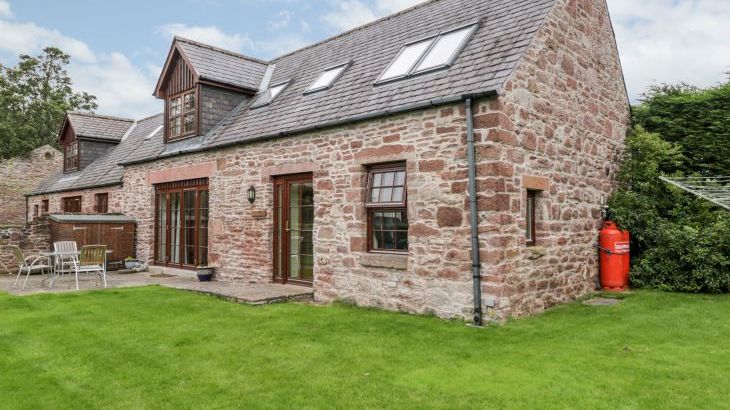 Nantusi Pet-Friendly Cottage, Kirriemuir, Central Scotland  - Photo 2