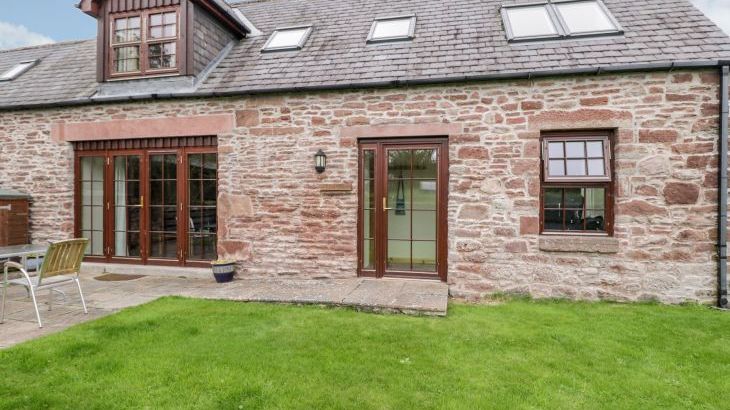 Nantusi Pet-Friendly Cottage, Kirriemuir, Central Scotland  - Photo 3