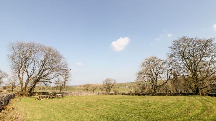 Swallow Barn Pet-Friendly Holiday Cottage, Near Bakewell - Photo 14