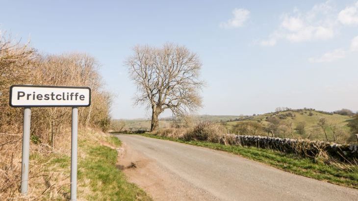 Swallow Barn Pet-Friendly Holiday Cottage, Near Bakewell - Photo 17