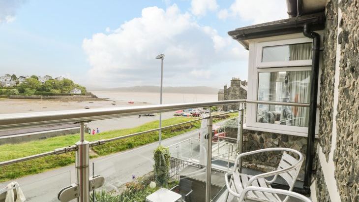 5 Ivy Terrace Coastal Cottage, Borth-Y-Gest, North Wales  - Main Photo