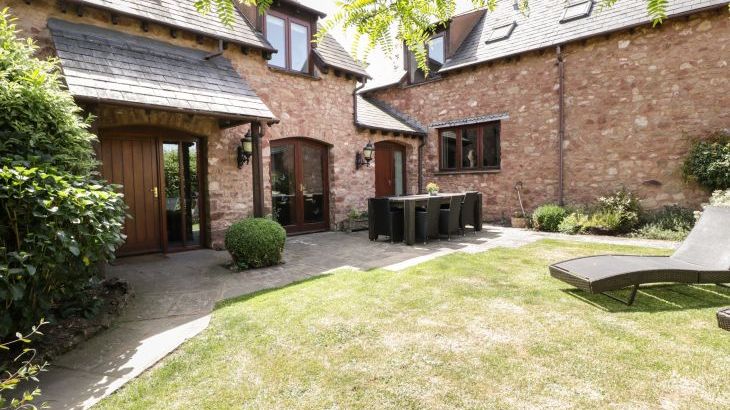 Linhay Barn Conversion - Main Photo