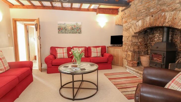 South Hill Farmhouse, sleeps  22,  Photo 9