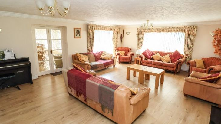 Llys Offa, sleeps  11,  Photo 7