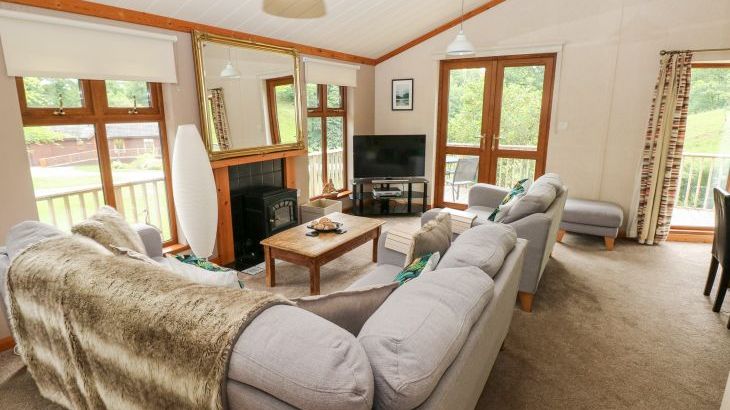 Beeches Holiday Lodge, Wales - Photo 2