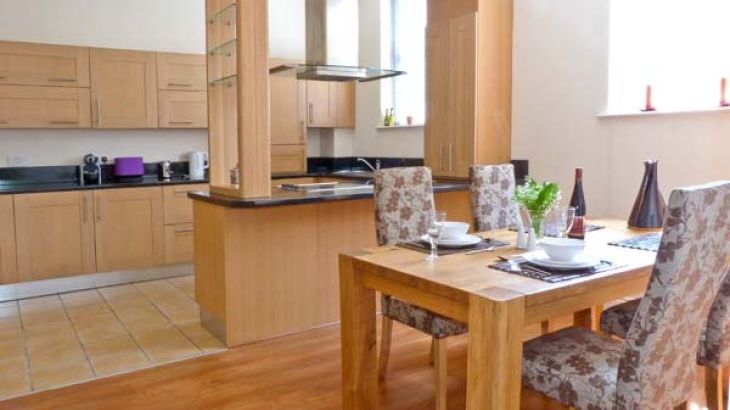 2 Cark House - Photo 3